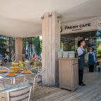 Уютное кафе Fresh café, Ялта Интурист - Отель Yalta Intourist Green Park