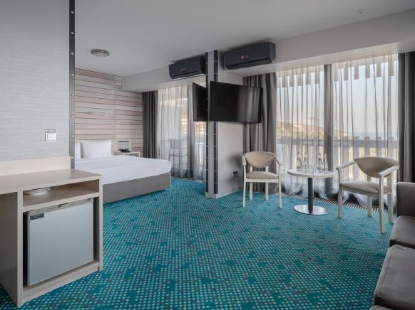 Фотография номера гостиницы Ялта-Интурист