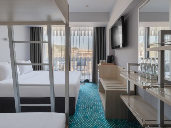 Фотография номера гостиницы Ялта-Интурист