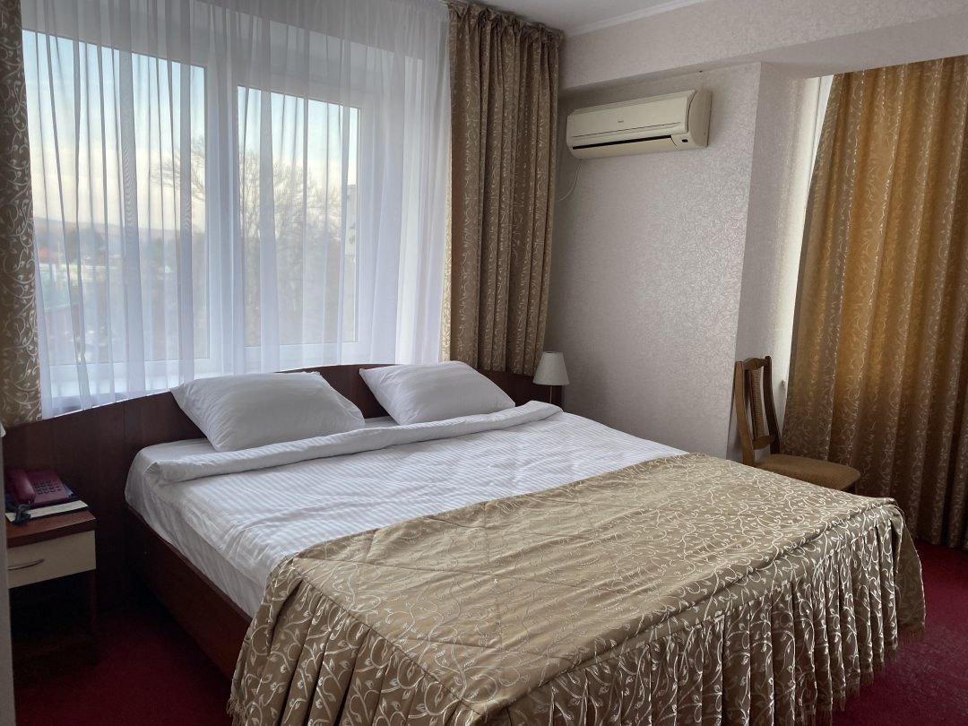 Люкс (С 2 спальнями) отеля Гуамка