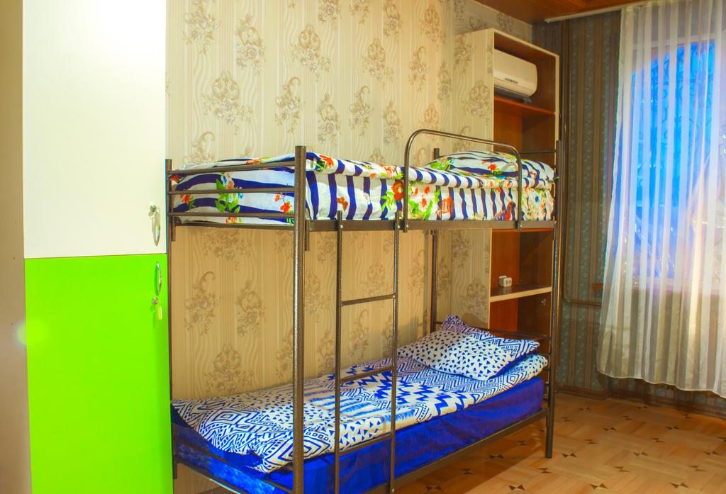Номер (Кровать в общем 6-местном номере для женщин) хостела Элита (Центр), Ростов-на-Дону