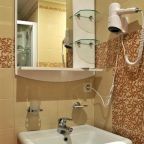 Двухместный (Небольшой двухместный номер с 1 кроватью), Отель Делис
