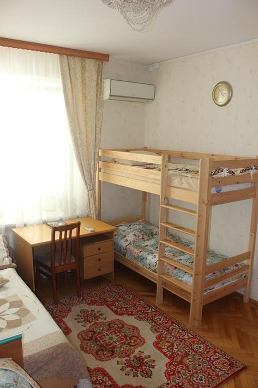 Семейный (Стандартный семейный номер) хостела Как дома, Волгоград