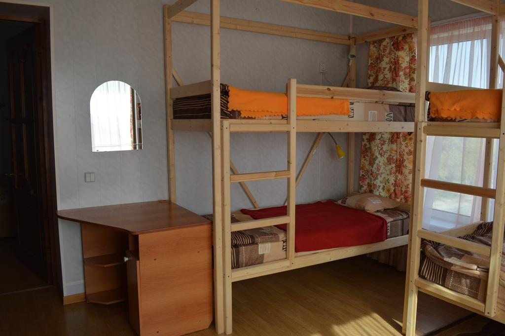 Номер (Кровать в общем 6-местном номере для женщин) хостела Радуга, Волгоград