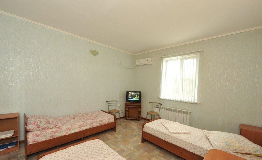 Номер (Кровать в общем 6-местном номере) мотеля У Сайян, Волгоград