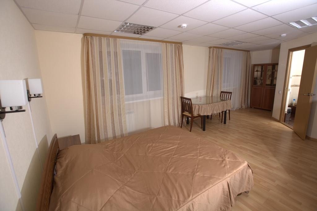 Двухместный (Стандартный двухместный номер с 1 кроватью) гостиницы А ЭЛИТА, Екатеринбург