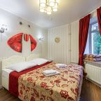 Две односпальные кровати или объединённые в двуспальную