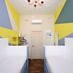 Парус: бра, вешалка, зеркало, стол, стул, пуфик, комод.