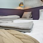 Сирень: бра, вешалка, зеркало, комоды, В/К.