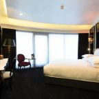 Двухместный (Номер Делюкс с кроватью размера «king-size»), Отель DoubleTree By Hilton Izmir Airport