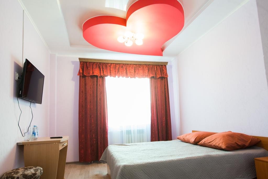 Двухместный (Бюджетный двухместный номер с 1 кроватью) отеля Inn Men`s House, Якутск