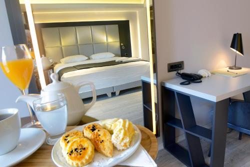 Двухместный (Двухместный номер эконом-класса с 1 кроватью (без вида из окна)) отеля Smart, Измир