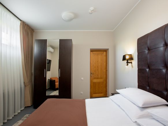 Фотография номера базы отдыха Целеево