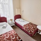 Двухместный (Номер с 2 отдельными кроватями и ванной комнатой), Гостевой дом Блюз на Профессора Ивашенцова