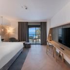 Двухместный (Номер с кроватью размера «king-size» и видом на море), DoubleTree By Hilton Antalya-Kemer