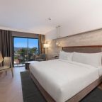 Двухместный (Номер с кроватью размера «king-size» и видом на море), DoubleTree By Hilton Antalya-Kemer