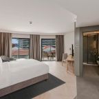 Двухместный (Номер Делюкс с кроватью размера «king-size» и видом на море), DoubleTree By Hilton Antalya-Kemer