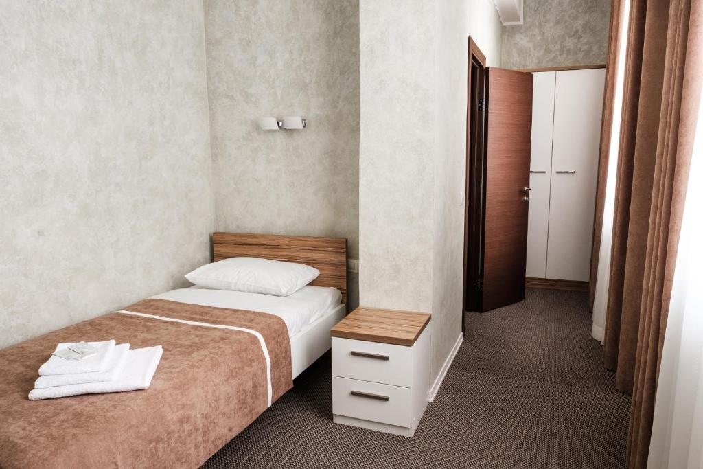 Двухместный (Просторный двухместный номер с 2 отдельными кроватями) отеля Vesna, Череповец