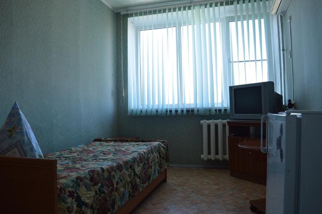 Одноместный (Стандартный одноместный номер с душем) гостиницы Дружба, Миллерово