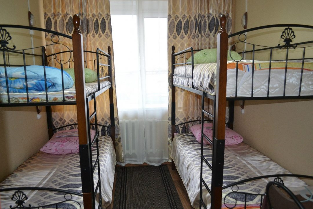 Четырехместный (Койко-место в общем номере) мини-отеля Гостиный дворик, Котлас