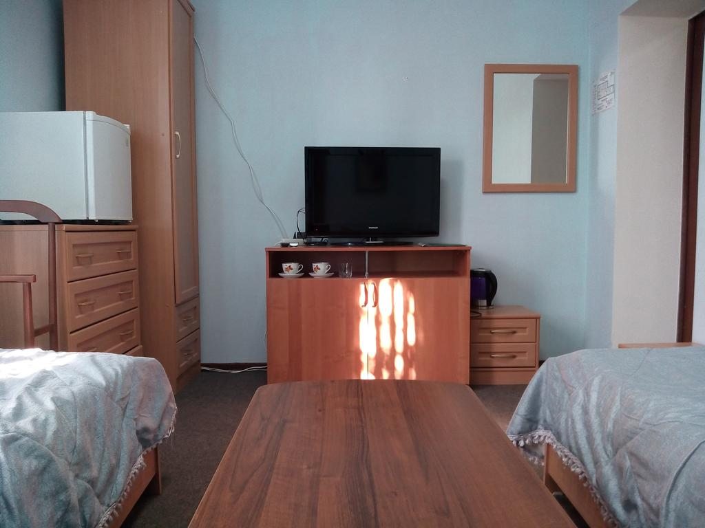 Двухместный (Двухместный номер с 2 отдельными кроватями) мини-гостиницы Гранд-отель, Ипатово