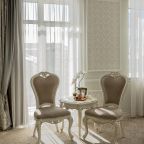 Делюкс, Отель Екатерина