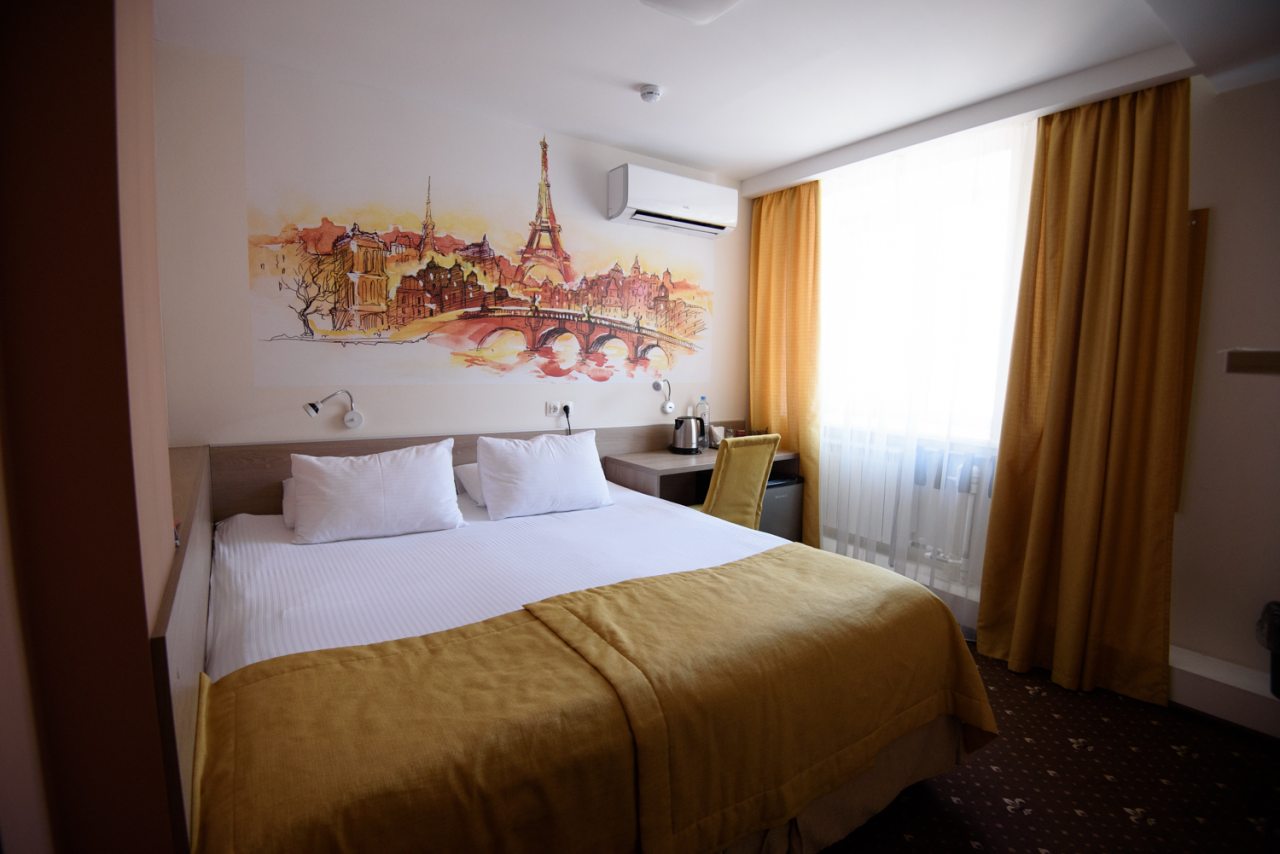 Двухместный (Стандартный номер с одной двуспальной кроватью или двумя раздельными) отеля Time hotel, Тюмень