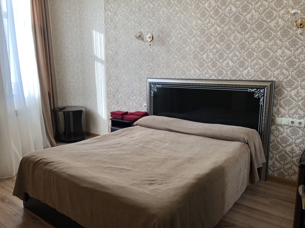 Двухместный (Улучшенный, Стандарт №24) гостиницы Royal, Симферополь
