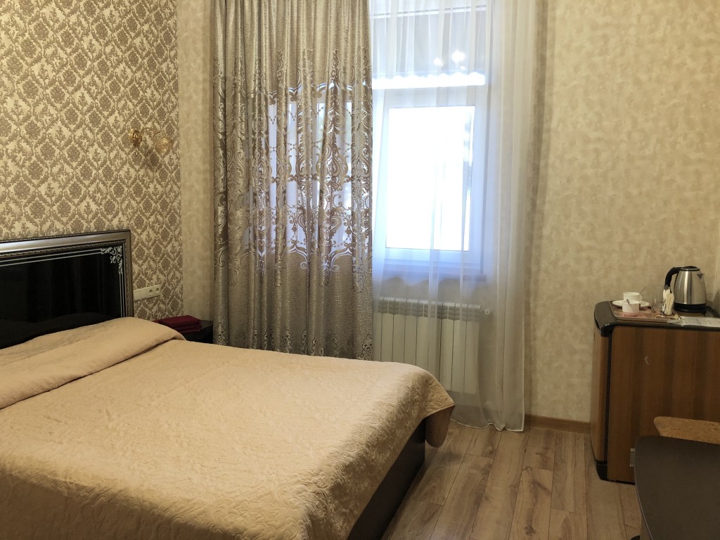 Полулюкс (№23) гостиницы Royal, Симферополь