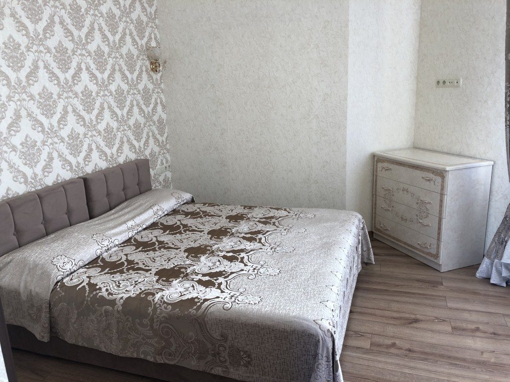 Люкс (№18) гостиницы Royal, Симферополь