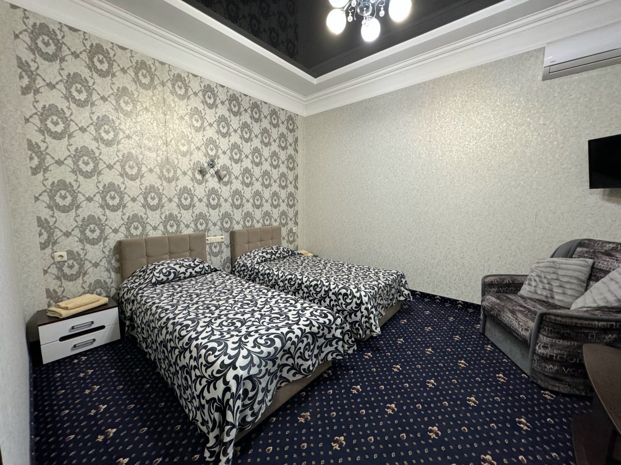 Полулюкс (№19), Гостевой дом Home Royal