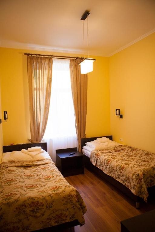 Двухместный (Двухместный номер с 2 отдельными кроватями) гостевого дома Арка, Санкт-Петербург