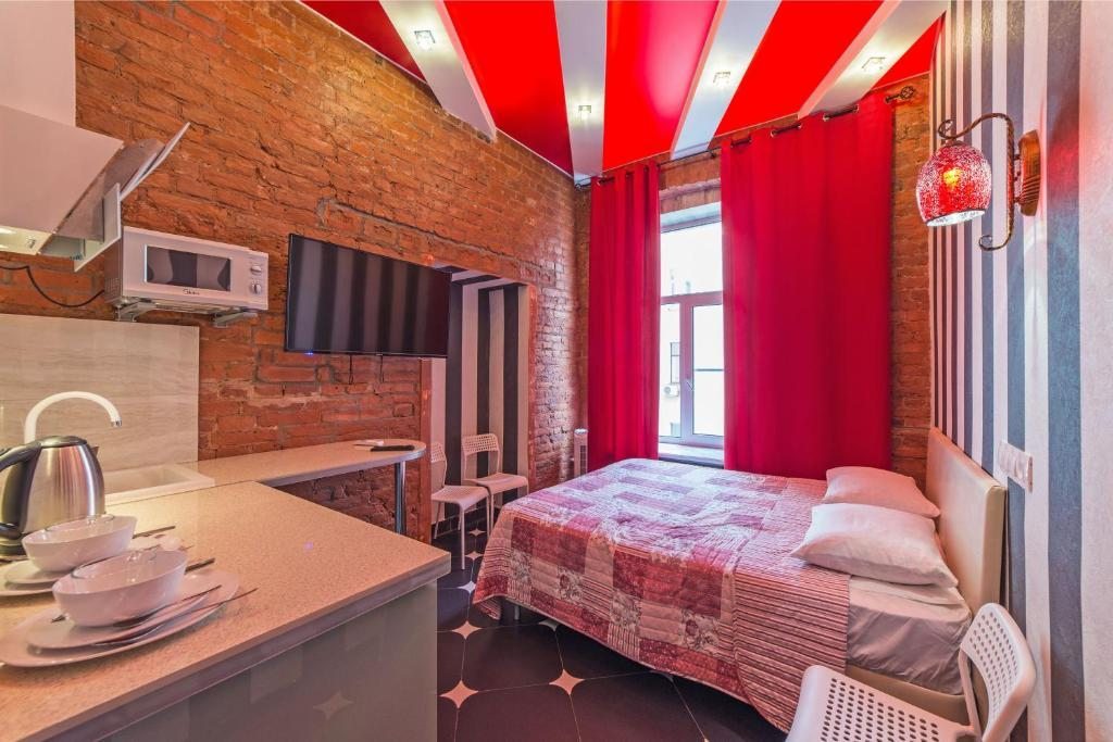 Двухместный (Комфорт номер с джакузи и одной двуспальной кроватью) мини-отеля Samsonov Hotels, Санкт-Петербург