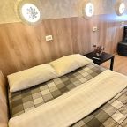 Апартаменты (Двухуровневый номер с джакузи), Samsonov Hotels