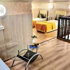 Семейный (Двухуровневый номер стандартной категории с с душем и туалетом), Samsonov Hotels