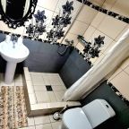 Семейный (Двухуровневый номер стандартной категории с с душем и туалетом), Samsonov Hotels