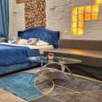 Люкс, Samsonov Hotels