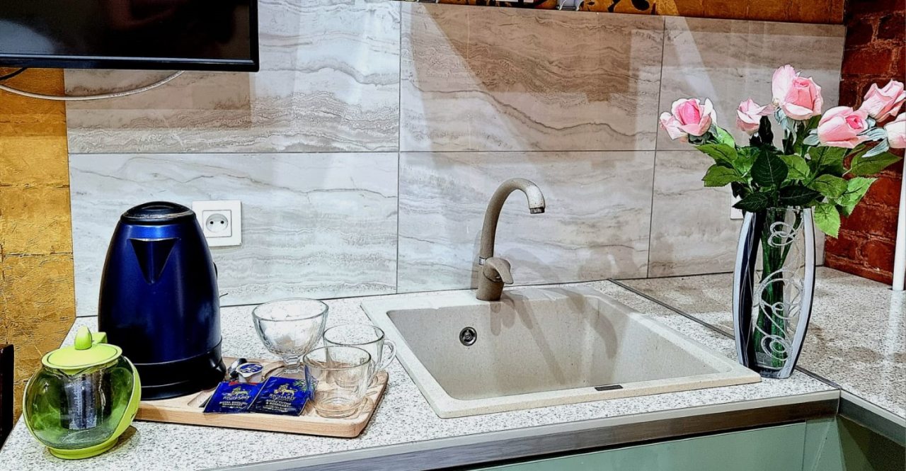 Двухместный (Стандарт с одной 2хспальной кроватью и диваном), Samsonov Hotels