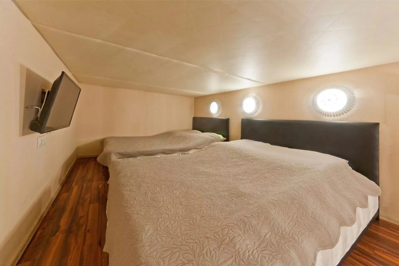 Трёхместный и более (Двухуровневый номер), Samsonov Hotel на 10-й линии В.О.