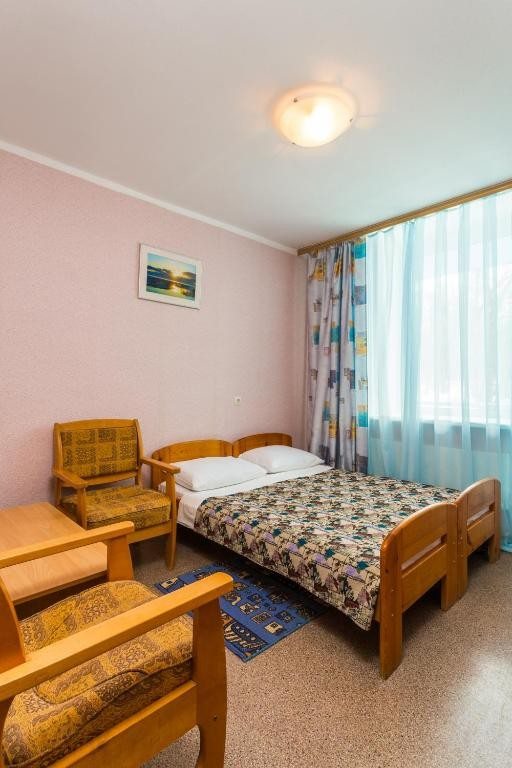 Двухместный (Бюджетный двухместный номер с 2 отдельными кроватями) отеля Усинская, Ореховка
