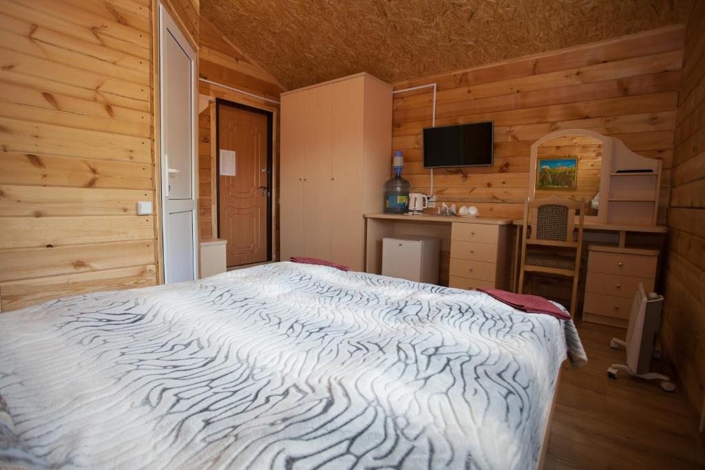 Двухместный (Стандартный двухместный номер с 1 кроватью) курортного отеля Горное Озеро, Артыбаш
