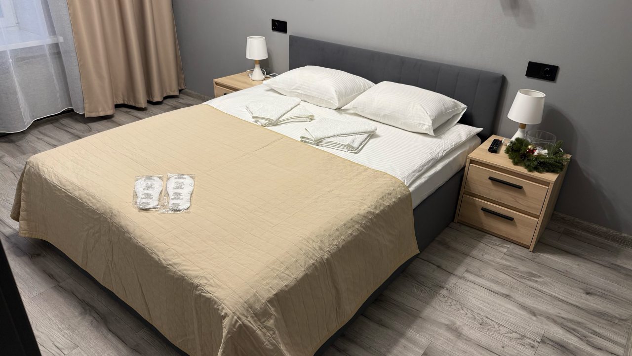 Семейный (Двухкомнатный семейный номер 