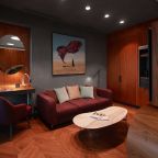 Люкс (Сьют с видом на озеро), Загородный отель Riviera Wellness Resort