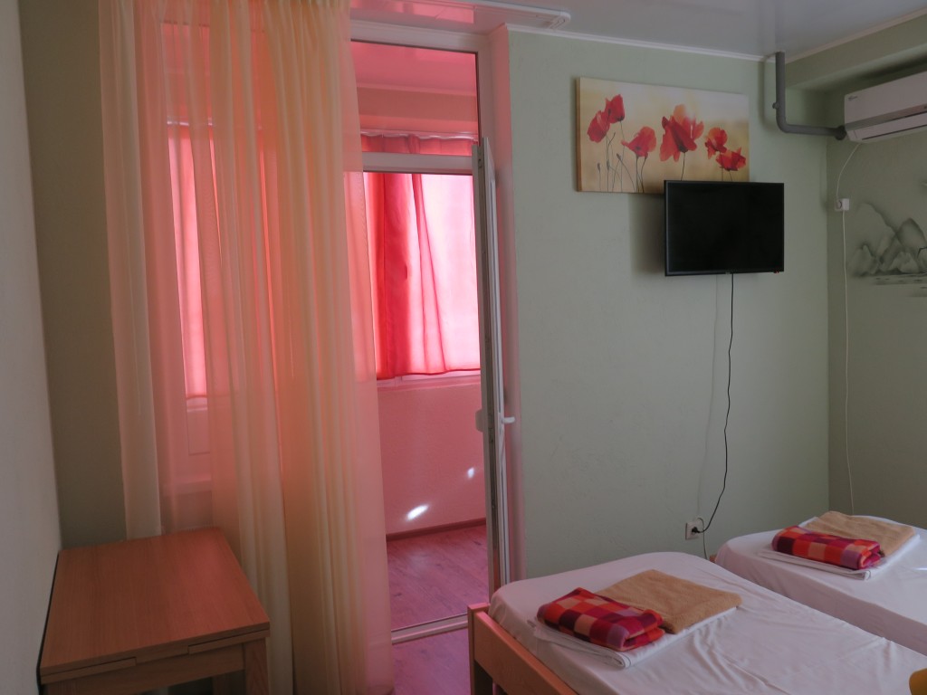 Двухместный (С собственной ванной комнатой) гостевых комнат На Репина, Севастополь