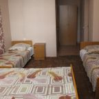 Четырехместный (Четырехместный номер с балконом), Гостевой дом Марин