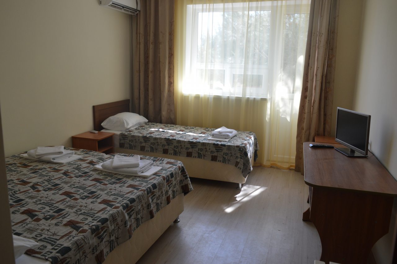Трёхместный и более (Стандарт трехместный) отеля Черноморский, Витязево