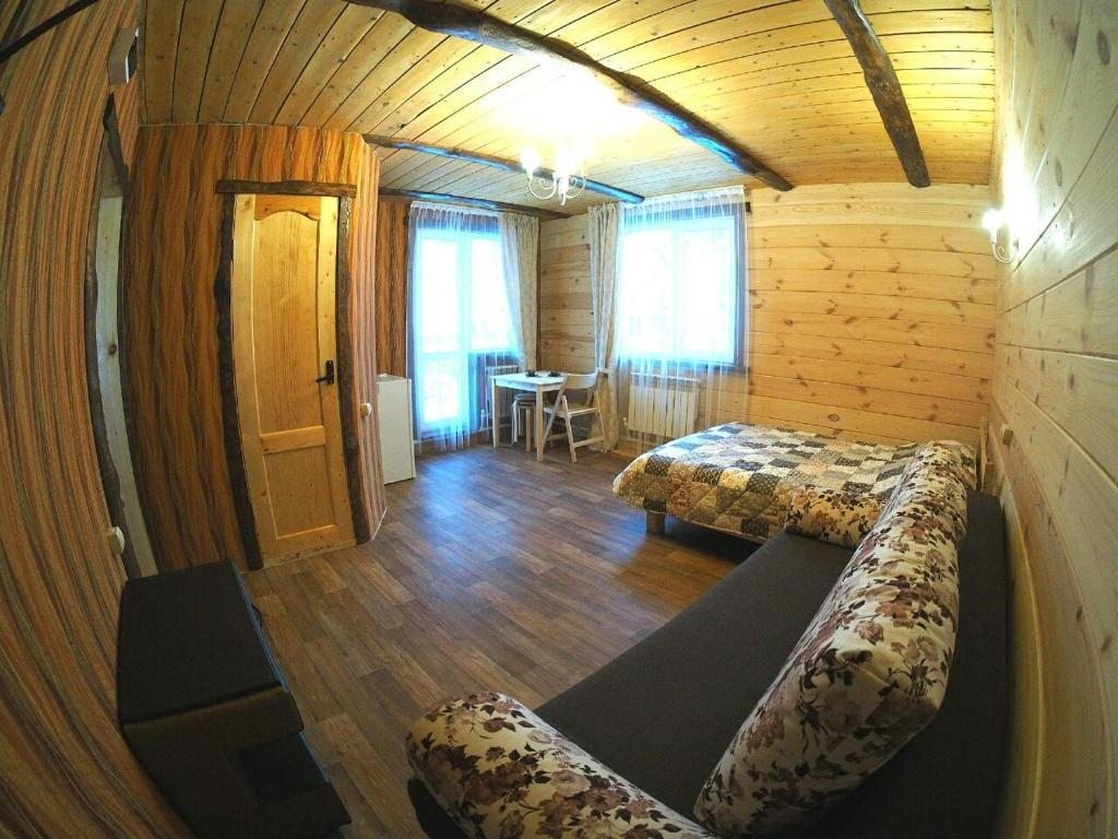 Двухместный (Двухместный номер с 1 кроватью и собственной ванной комнатой) гостевого дома Усадьба Жар-Птица, Белокуриха