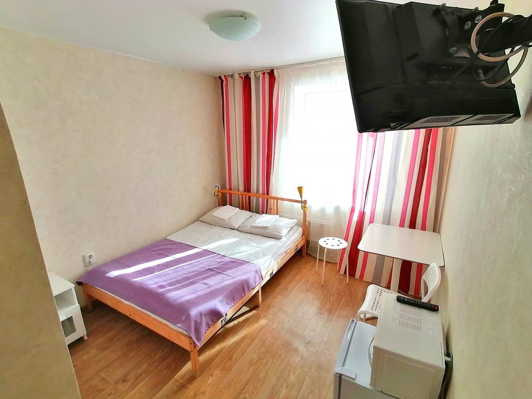 Двухместный (2, двухместный номер, туалет и душ в номере) мини-отеля Апельсин на пр. Победы, Казань