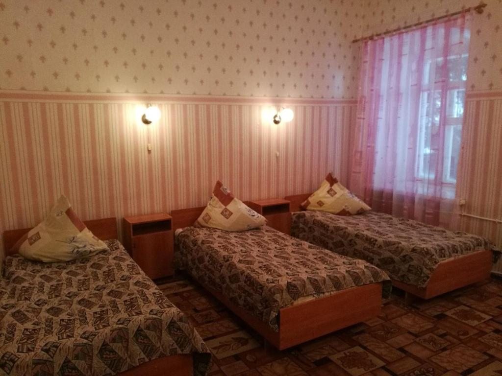 Трехместный (Койко-место в 3-местном номере) гостиницы Ризоположенская, Суздаль