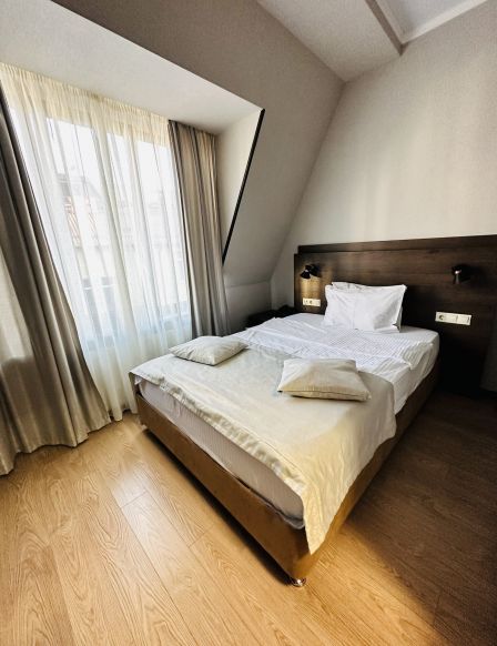 Фотография номера гостиницы Грейс Времена Года